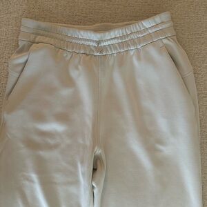 NWT LULULEMON PANTS softstreme high rise, short